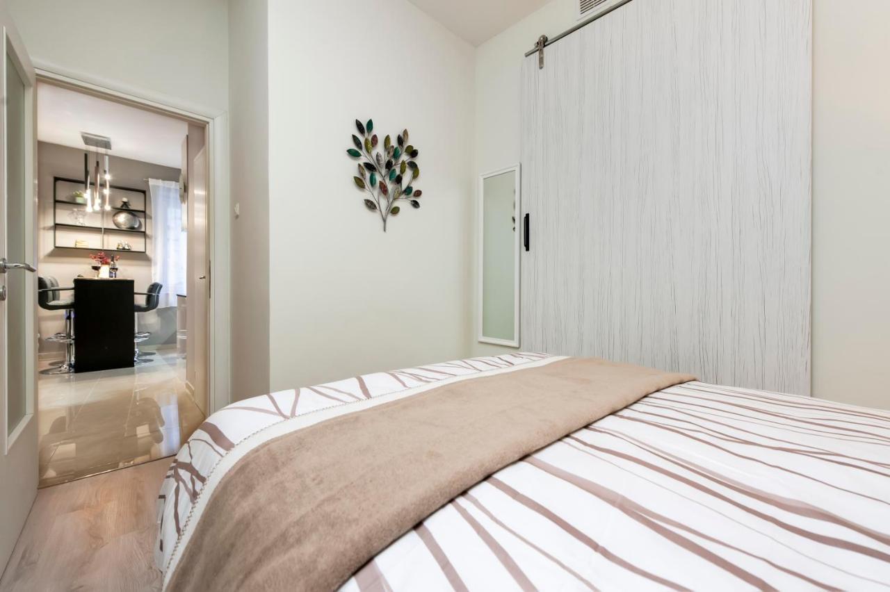 Bella Campagna - Luxury Two Bedroom Apartment Rovinj Exterior foto